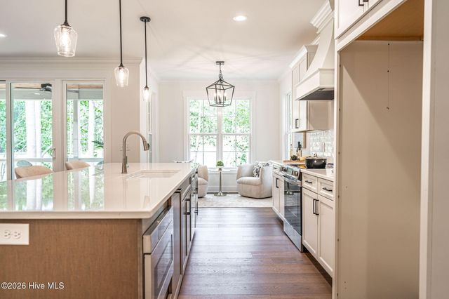 118 Berkshire Court, West End, NC 27376