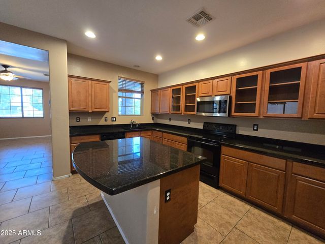 6905 S 9TH Avenue, Phoenix, AZ 85041