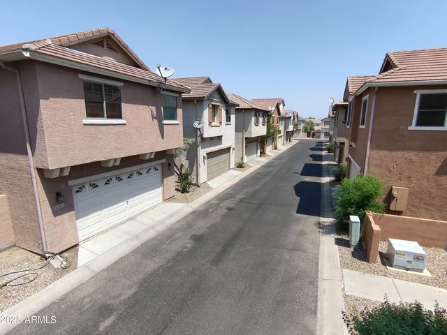 6905 S 9TH Avenue, Phoenix, AZ 85041