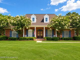1010 Longwood Place, Pearl, MS 39208