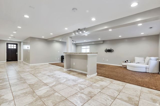 8256 S IMPERIAL OAK DR, West Jordan, UT 84081