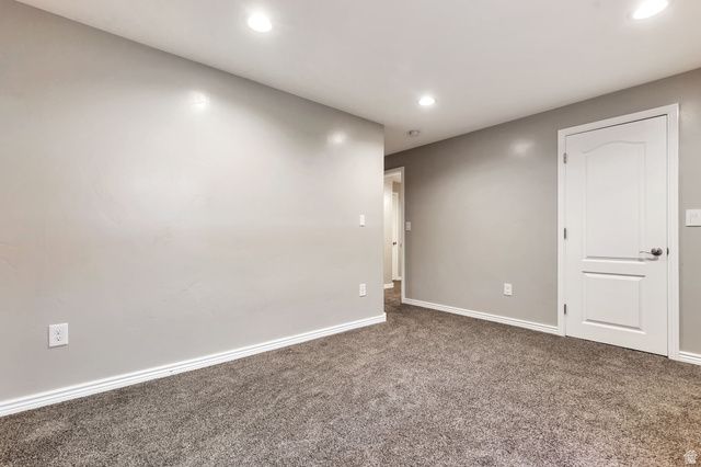 8256 S IMPERIAL OAK DR, West Jordan, UT 84081
