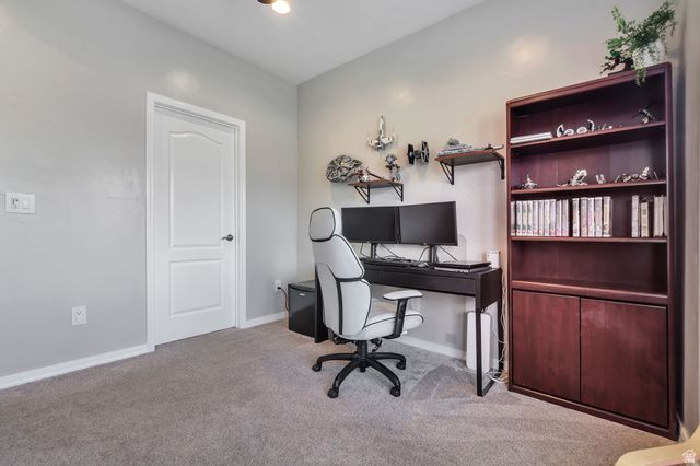 8256 S IMPERIAL OAK DR, West Jordan, UT 84081