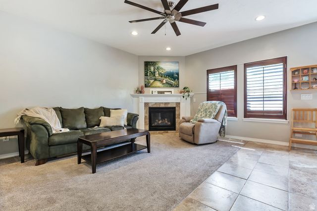 8256 S IMPERIAL OAK DR, West Jordan, UT 84081