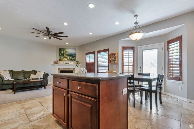 8256 S IMPERIAL OAK DR, West Jordan, UT 84081