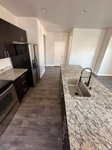 15073 S PEACE DR, Bluffdale, UT 84065