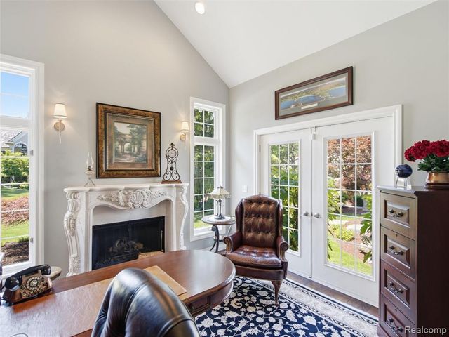 5313 Bristol Parke Circle, Clarkston, MI 48348