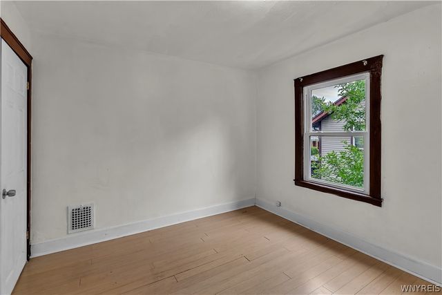 466 24th Street, Niagara Falls, NY 14303