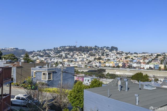 176 Gladstone Drive, San Francisco, CA 94112
