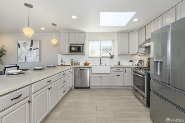 176 Gladstone Drive, San Francisco, CA 94112