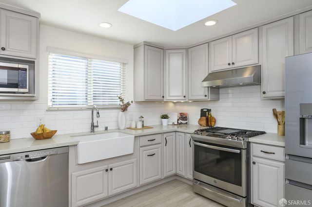 176 Gladstone Drive, San Francisco, CA 94112