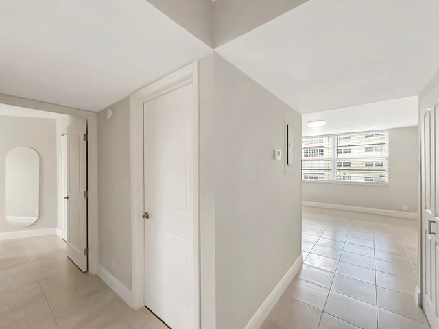 7875 Margate Boulevard 205, Margate, FL 33063