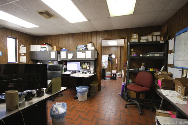 3723 West, San Antonio, TX 78213