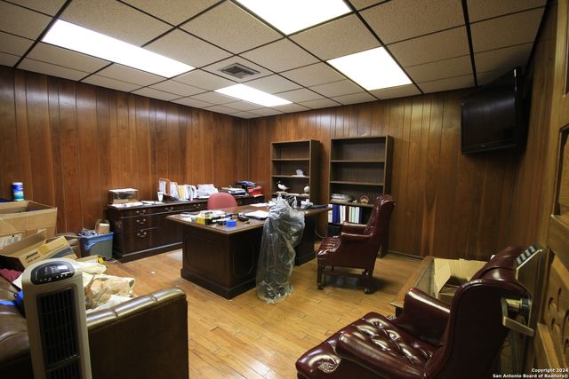 3723 West, San Antonio, TX 78213