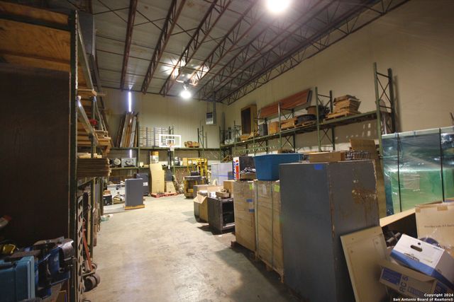 3723 West, San Antonio, TX 78213