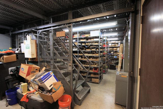 3723 West, San Antonio, TX 78213