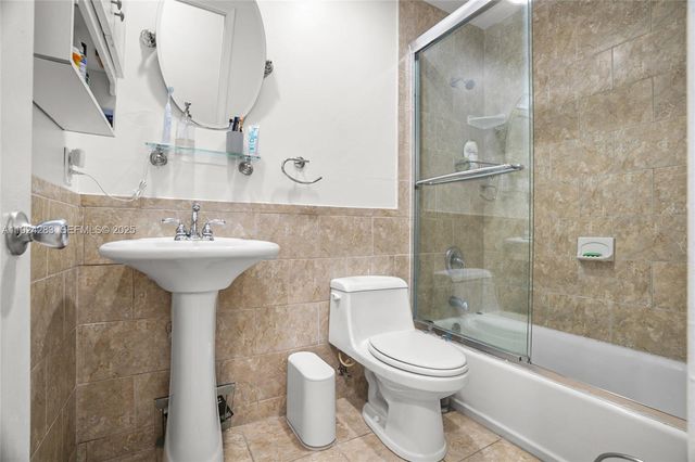 4605 SW 139th Ct 814, Miami, FL 33175