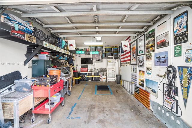 4605 SW 139th Ct 814, Miami, FL 33175