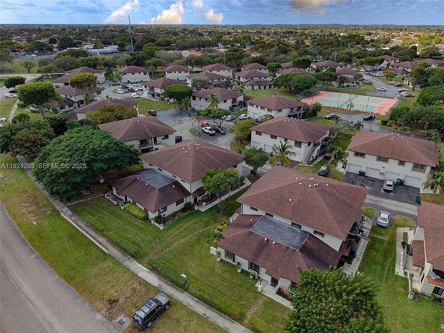 4605 SW 139th Ct 814, Miami, FL 33175