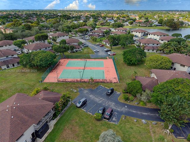 4605 SW 139th Ct 814, Miami, FL 33175