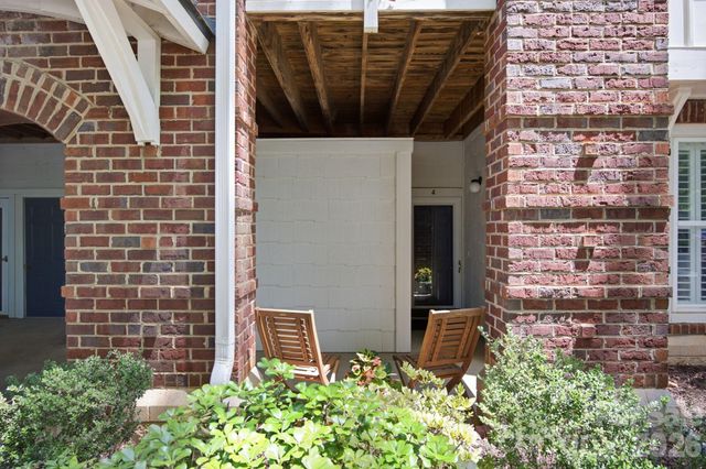 915 Northeast Drive 4, Davidson, NC 28036