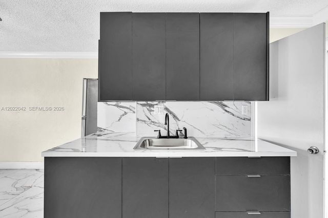 5685 Flagler St 2, Hollywood, FL 33023