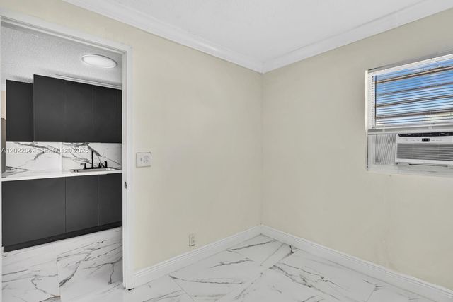 5685 Flagler St 2, Hollywood, FL 33023