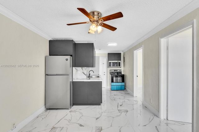 5685 Flagler St 2, Hollywood, FL 33023