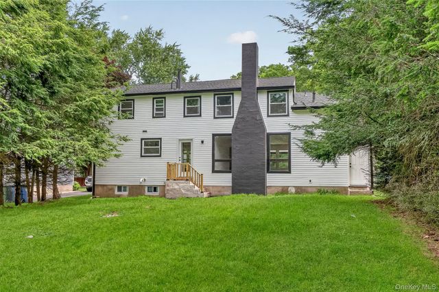19 Randall Terrace, Middletown, NY 10940