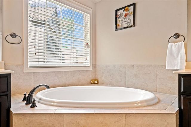 5265 Winflow Way, Suwanee, GA 30024