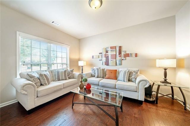 5265 Winflow Way, Suwanee, GA 30024