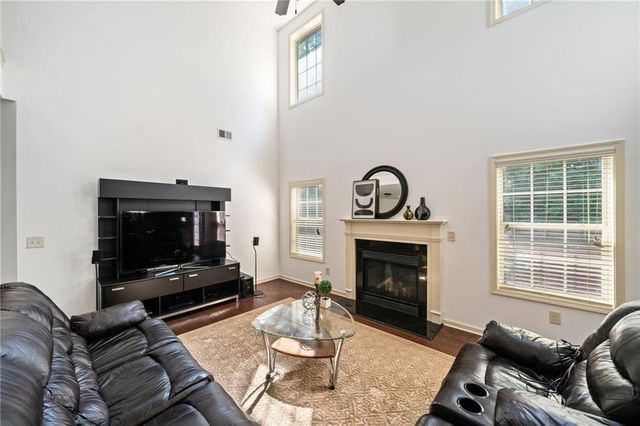 5265 Winflow Way, Suwanee, GA 30024