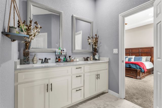 2806 Seaton Drive, Dallas, TX 75216