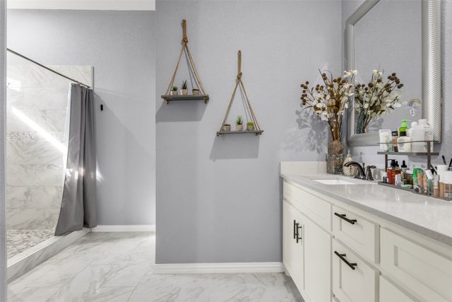 2806 Seaton Drive, Dallas, TX 75216