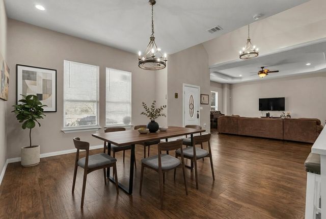 2806 Seaton Drive, Dallas, TX 75216