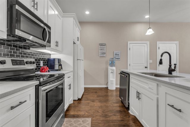 2806 Seaton Drive, Dallas, TX 75216