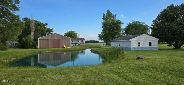 9204 Devils Hole Road, Bowling Green, OH 43402