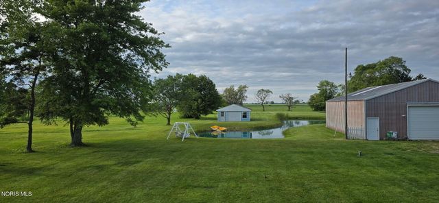 9204 Devils Hole Road, Bowling Green, OH 43402