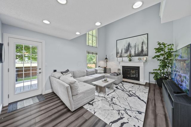 886 Thirlwall Court, Westerville, OH 43081