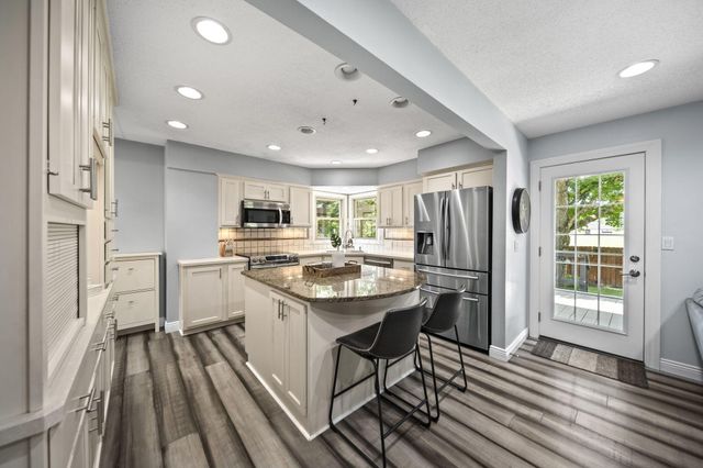 886 Thirlwall Court, Westerville, OH 43081