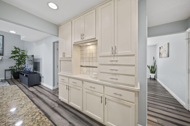886 Thirlwall Court, Westerville, OH 43081