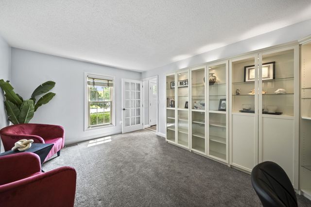 886 Thirlwall Court, Westerville, OH 43081