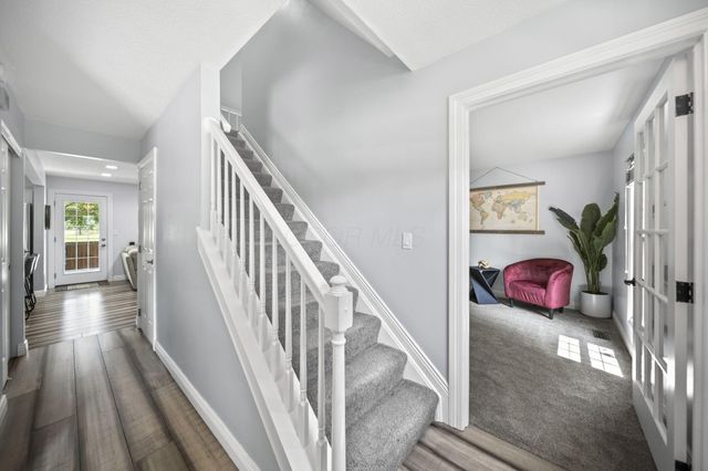 886 Thirlwall Court, Westerville, OH 43081