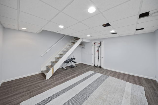 886 Thirlwall Court, Westerville, OH 43081