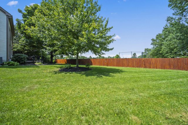 886 Thirlwall Court, Westerville, OH 43081