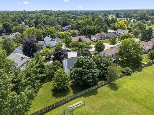 886 Thirlwall Court, Westerville, OH 43081