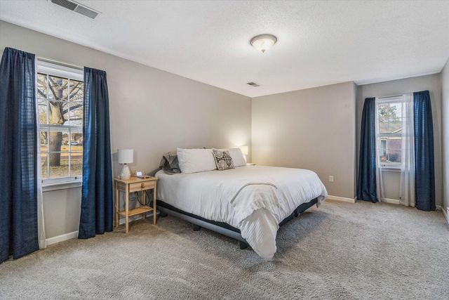 237 E VALLEYWOOD DR, Collierville, TN 38017