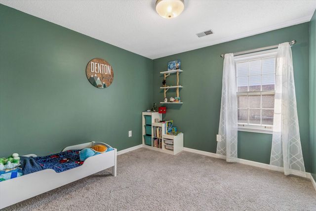 237 E VALLEYWOOD DR, Collierville, TN 38017