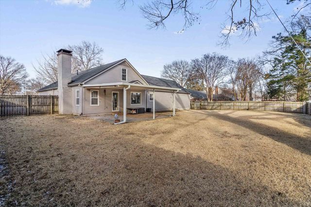 237 E VALLEYWOOD DR, Collierville, TN 38017