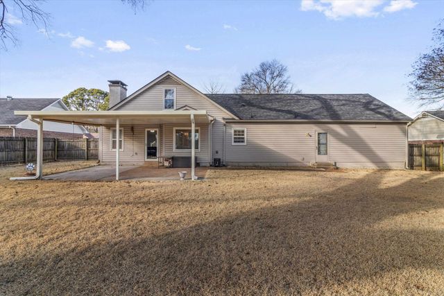237 E VALLEYWOOD DR, Collierville, TN 38017